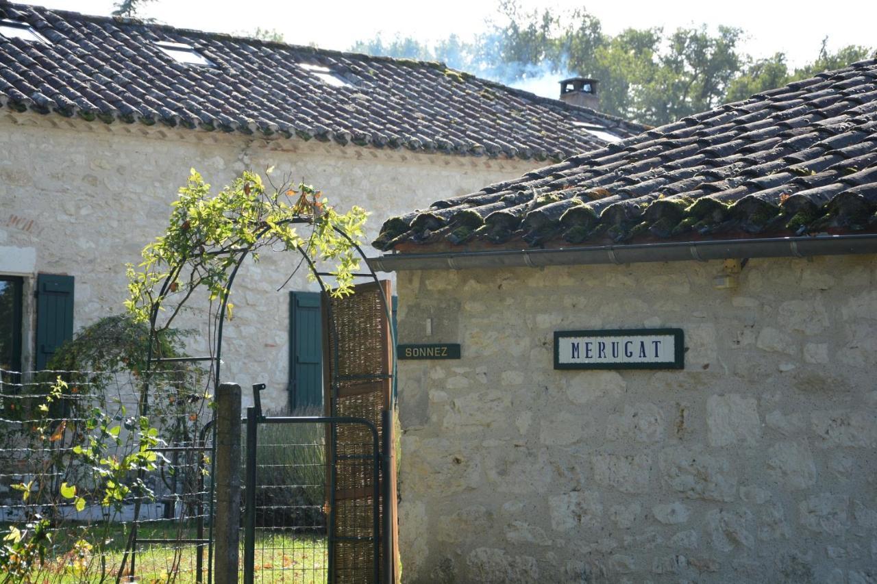 Domaine De Merugat Chambre D'Hotes Bed & Breakfast Valeilles Exterior photo